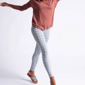 Betabrand Classic Dress Yoga Pants  Skinny Windowpane Gray White Large